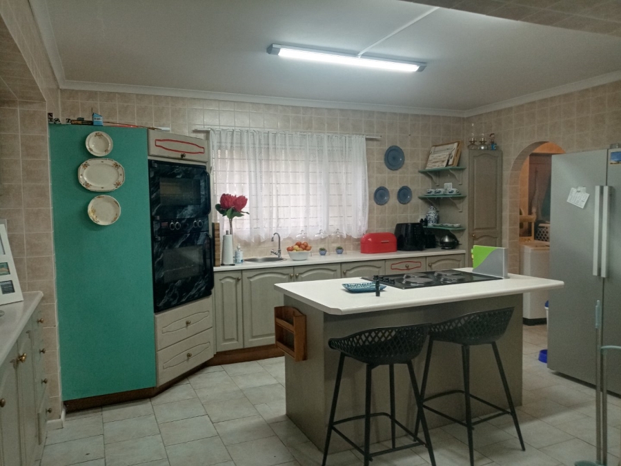 To Let 4 Bedroom Property for Rent in George South Western Cape